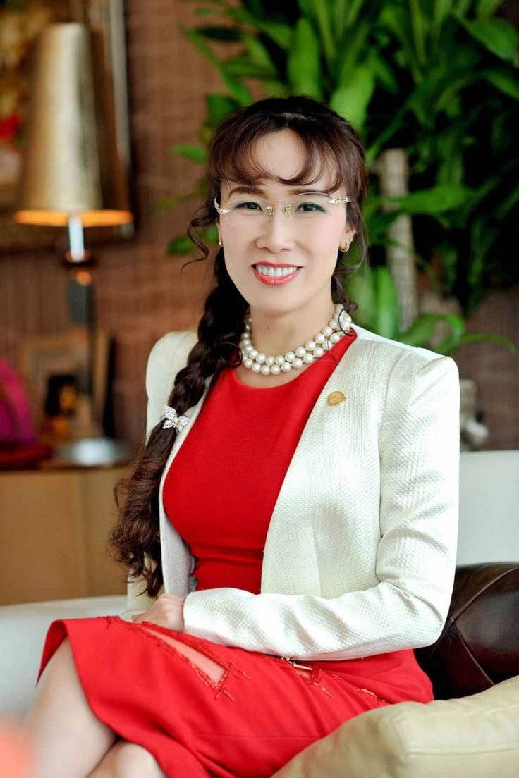 hình ảnh doanh nhân nữ đẹp