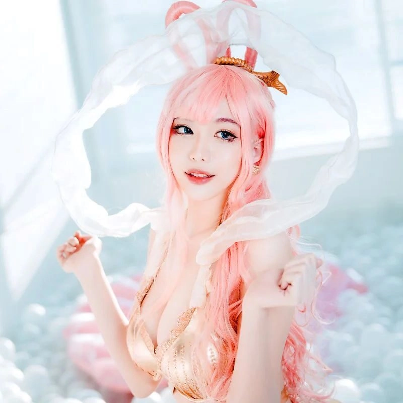 ảnh gái xinh cosplay  one piece