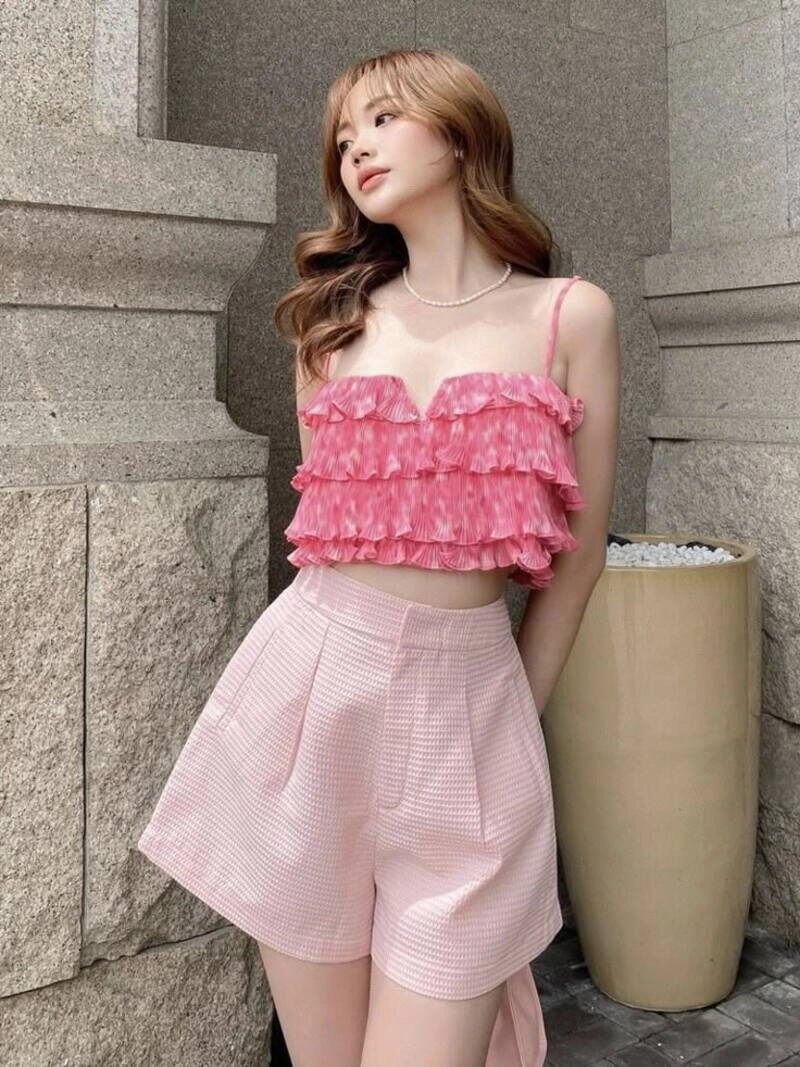 ảnh gái đẹp mặc pinky