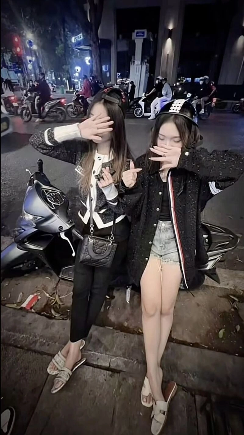 ảnh gái xinh che mặt girl phố